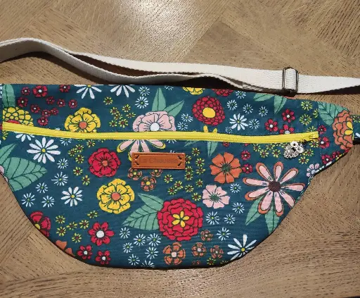 Sac banane grandes fleurs