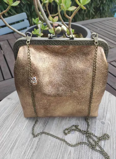 Sac cuir doré carré