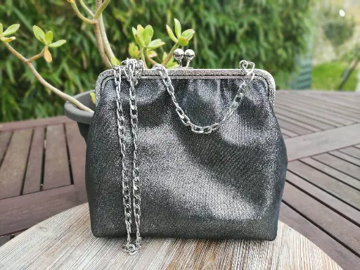 Sac à main vintage cuir pailleté noir